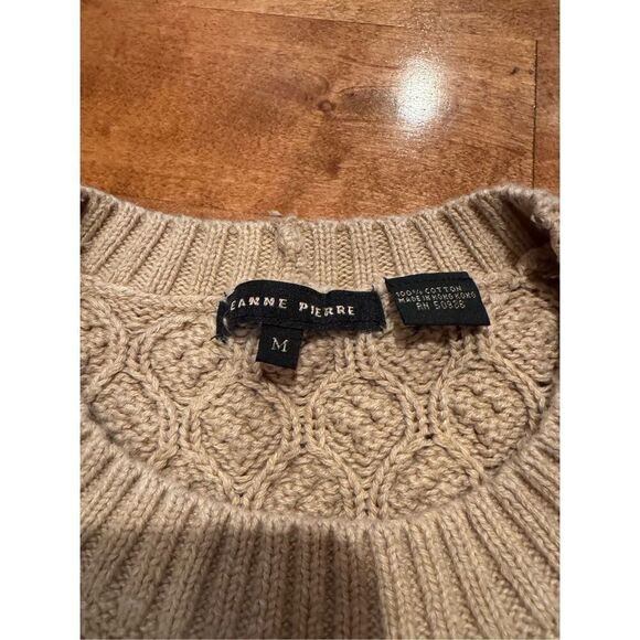 Woman’s Jeanne Pierre sweater size medium - Picture 3 of 4
